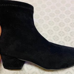 Minimalist Slip-On Chunky Heeled Faux Suede Sock Boots / SHEIN